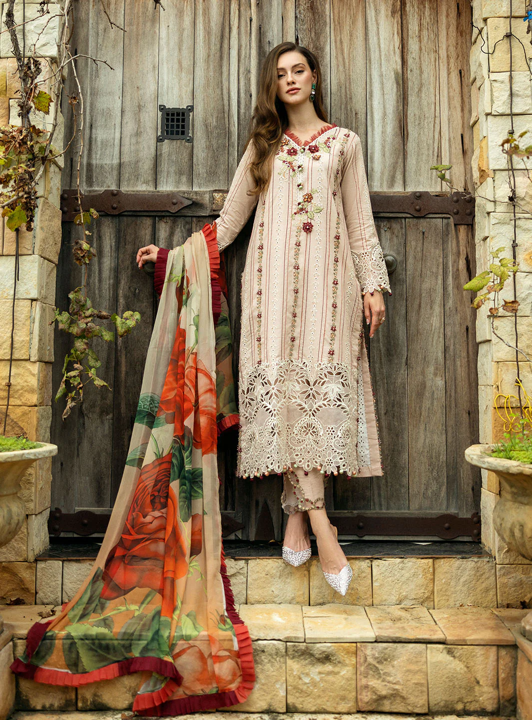 Sophie-2B Luxury Embroidered Lawn by Salinaaz